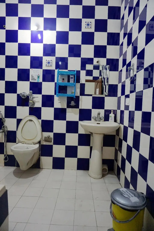 AAO Hostels