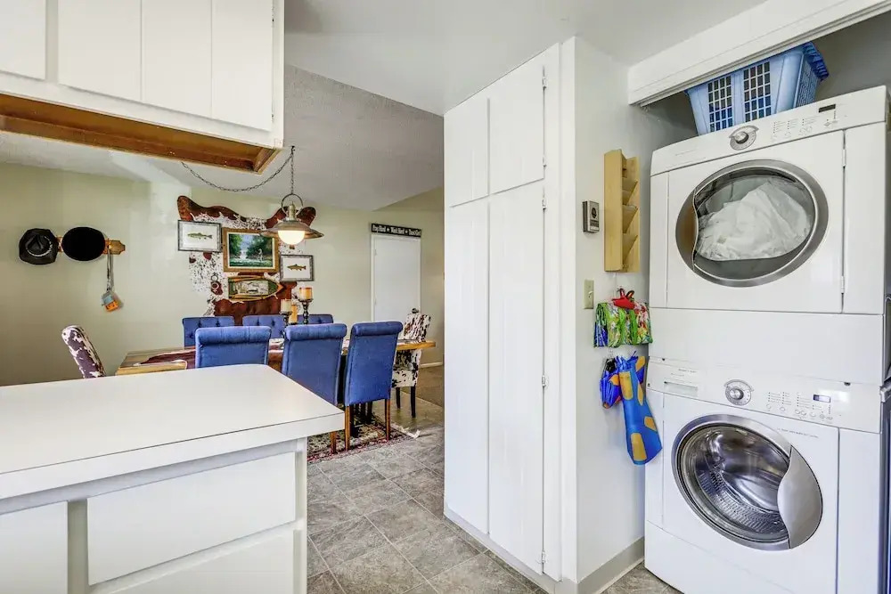 Carbondale Condo w/ Balcony & On-site Fly Fishing!