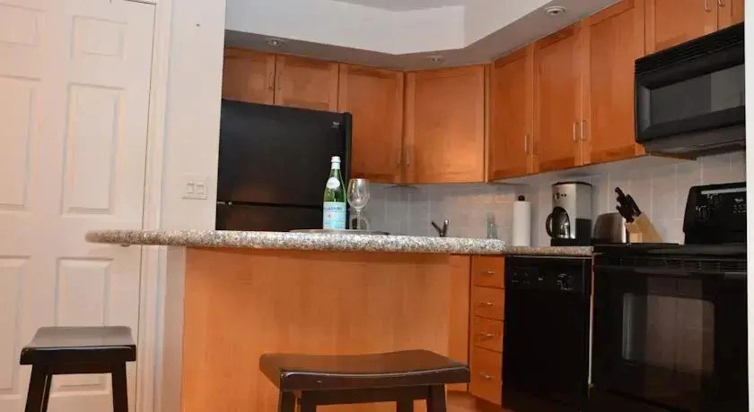 Living Suites - Toronto