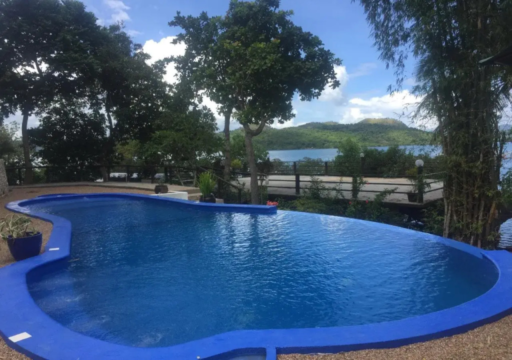 Discovery Island Resort