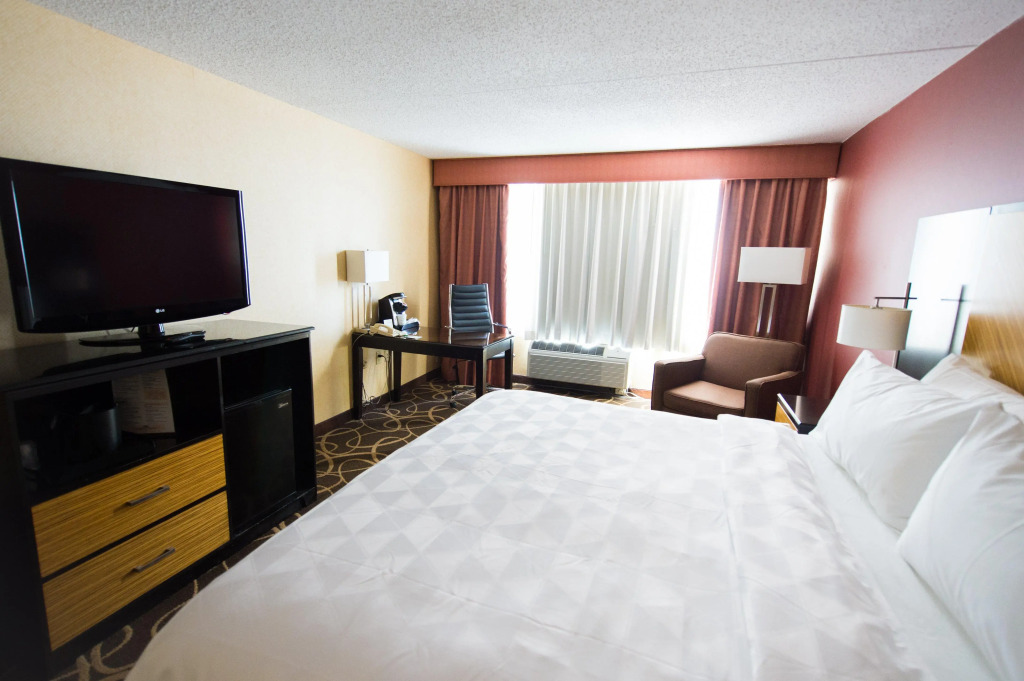 Holiday Inn Newark International Airport