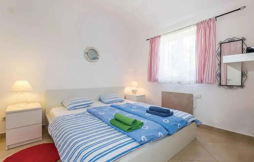 Beautiful Home in Njivice With Wifi and 3 Bedrooms