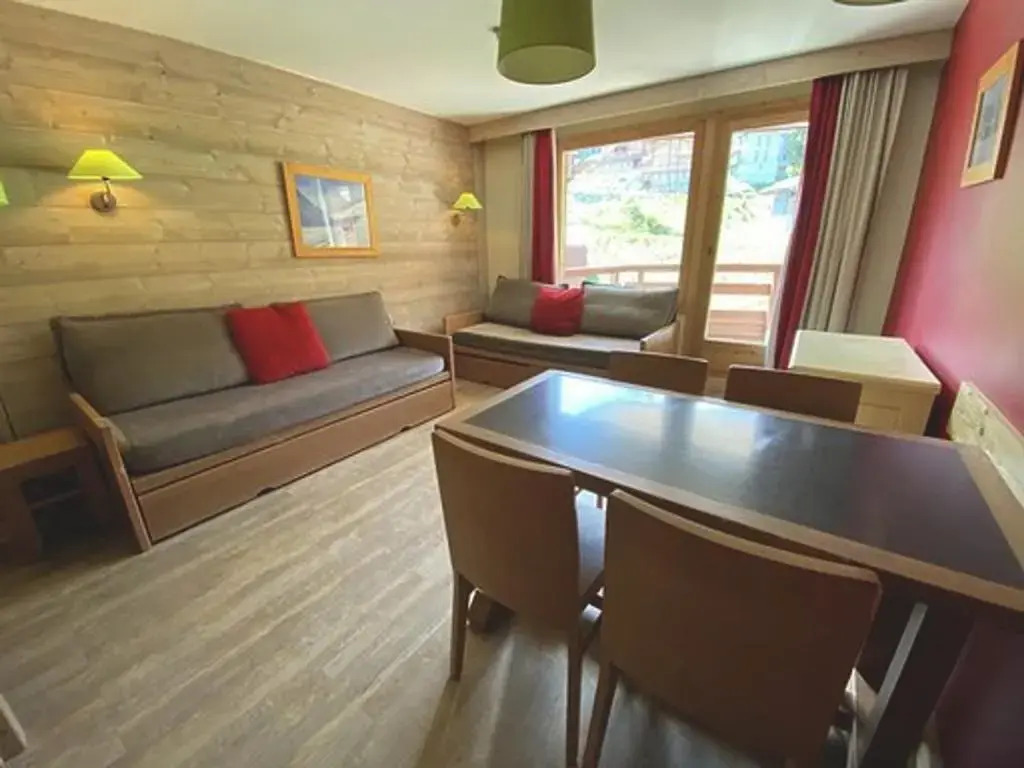 Appartement La Tania, 2 pièces, 5 personnes - FR-1-513-78
