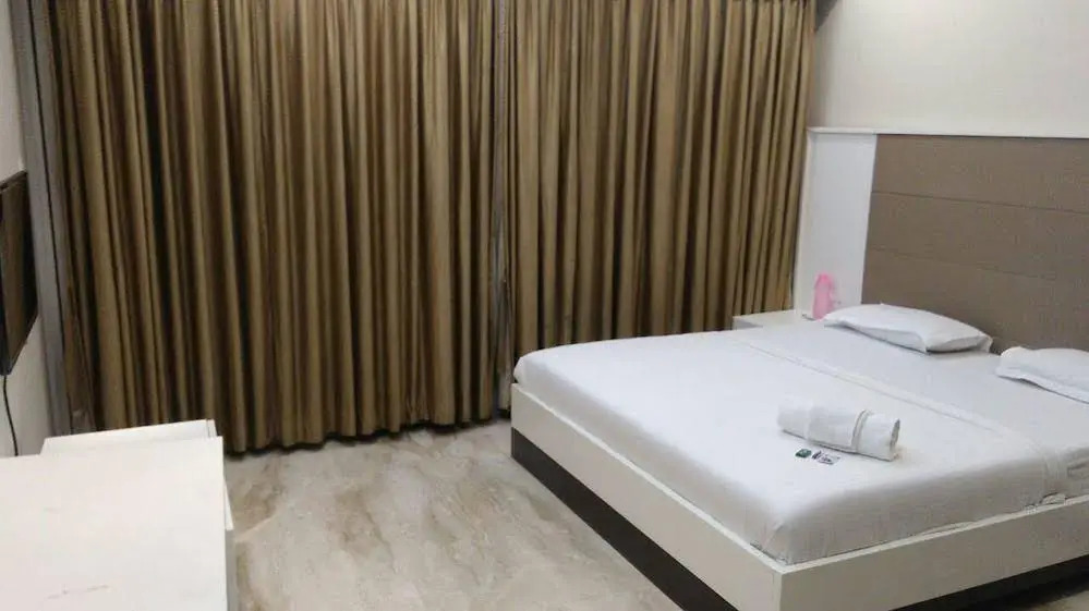Kalpatharuvu Service Apartment