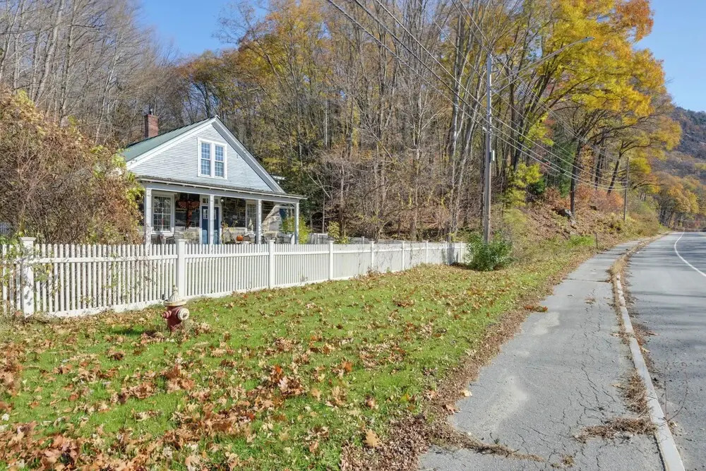 Historic New Hampshire Home: 1 Mi to Boat Launch