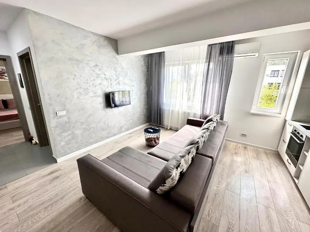 Mega Rossa Residence
