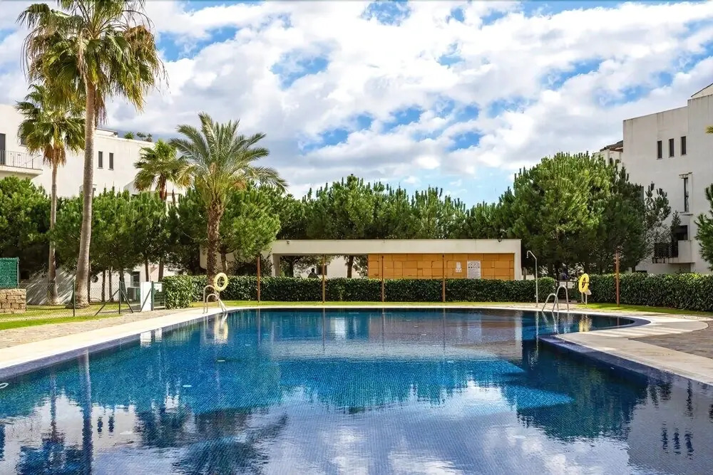 Ground Floor Terrace Apartment in Alamar Ref 31