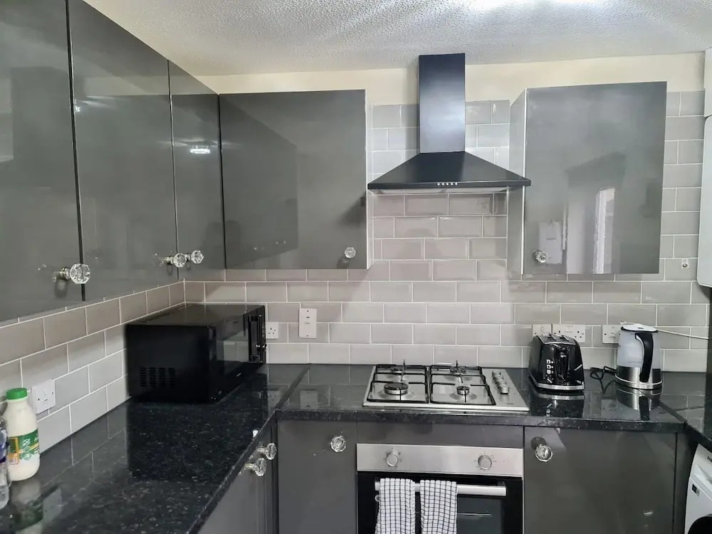 London - Sleeps 4 - Parking - Garden - Petfriendly