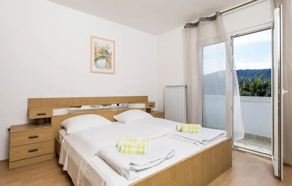Amazing Home in Supetarska Draga With Wifi and 3 Bedrooms