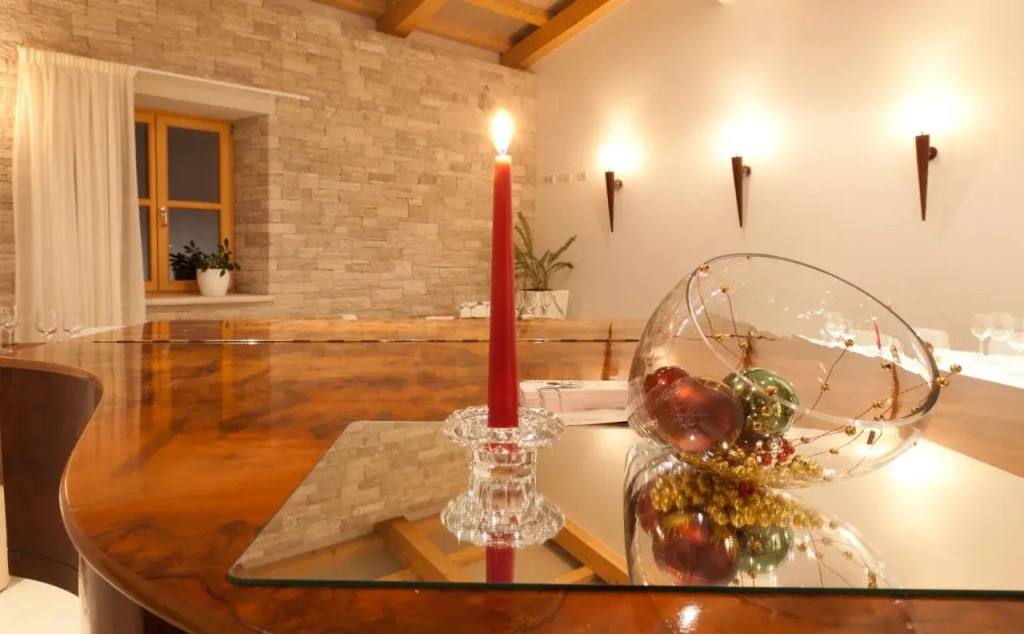 VELANERA Hotel & Restaurant