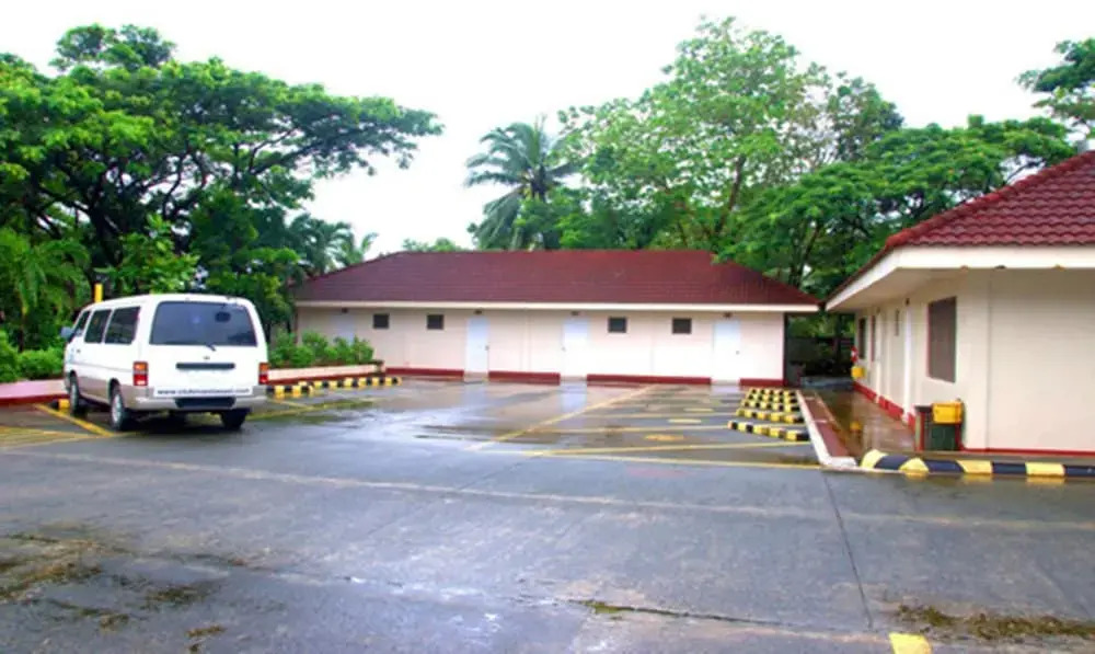 Club Manila East Real