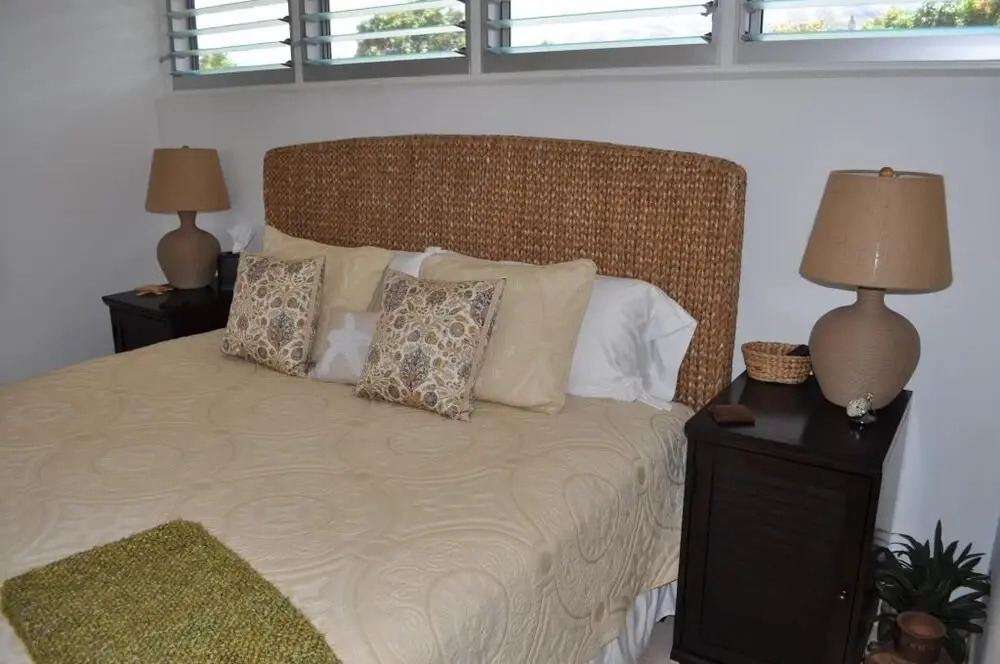 Lahaina Roads 309 by RedAwning