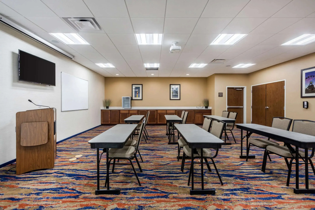 Comfort Suites Bowling Green Southeast