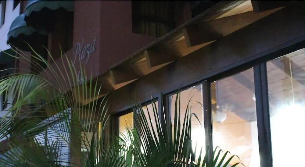 Hostal Plaza Yu