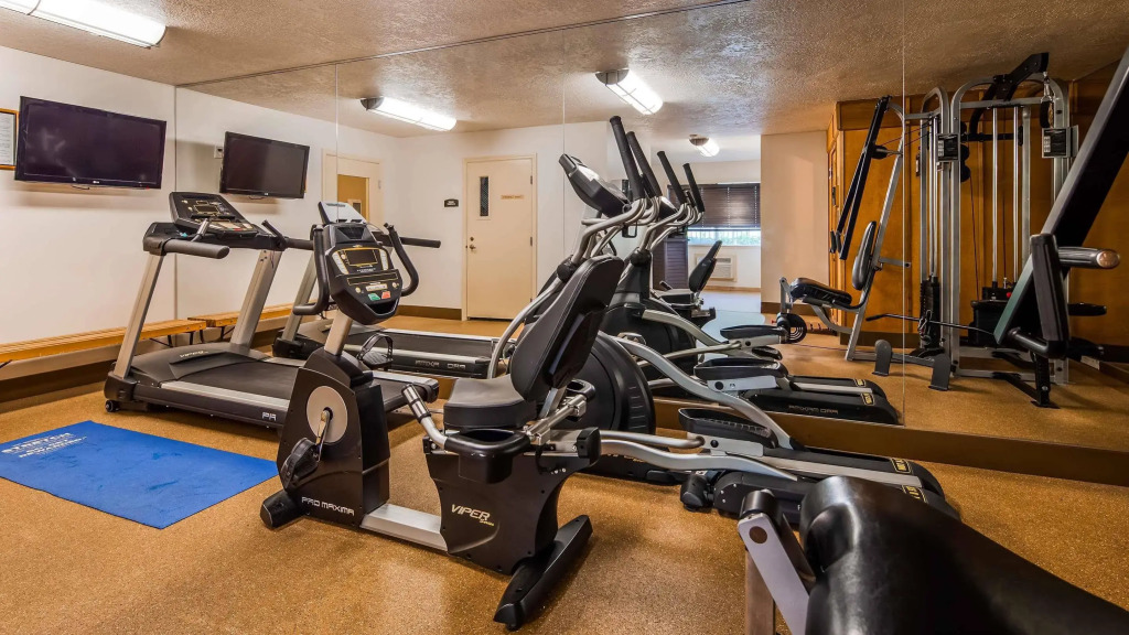 Best Western Plus Grand Manor Inn