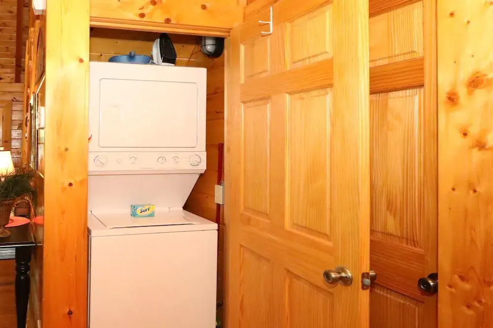 Around the Mountain - One Bedroom Cabin