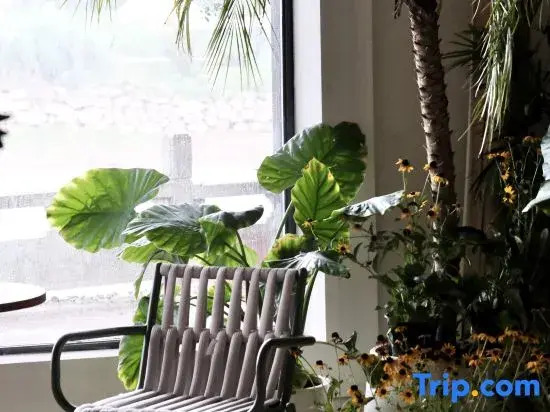 Jinyu Flower Hall Resort Homestay