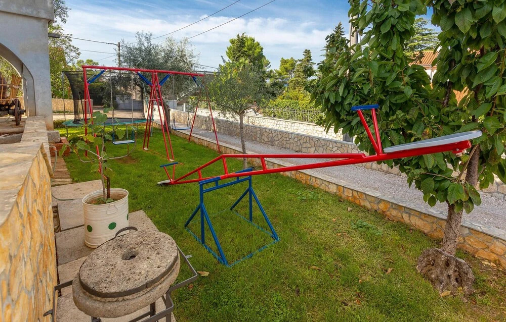 Awesome Home in Malinska With Wifi and 3 Bedrooms