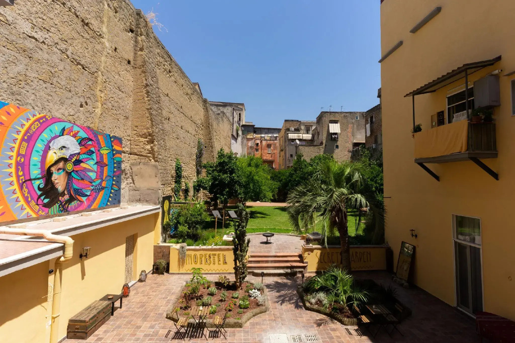 HOPESTEL Secret Garden Napoli