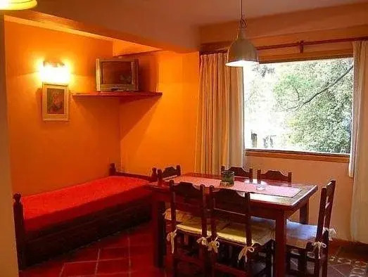 Cabañas Detras del Ciprés