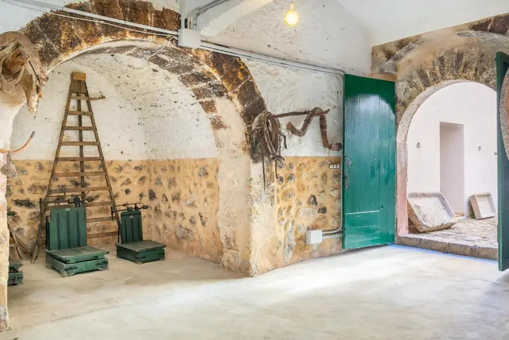 Historic House in Mallorca Up To 12 Guests
