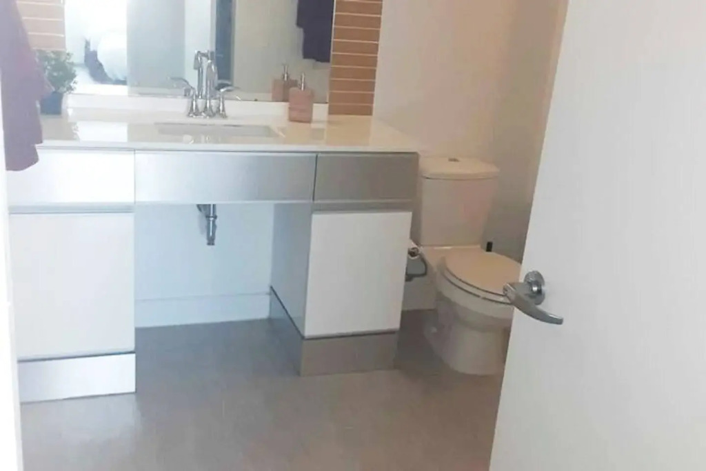 Deep Cleaned 1Br Apartment | Downtown Location