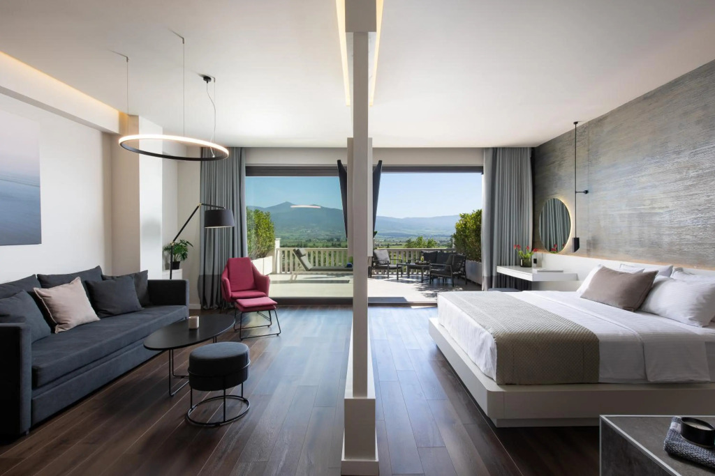 Heaven Hotel