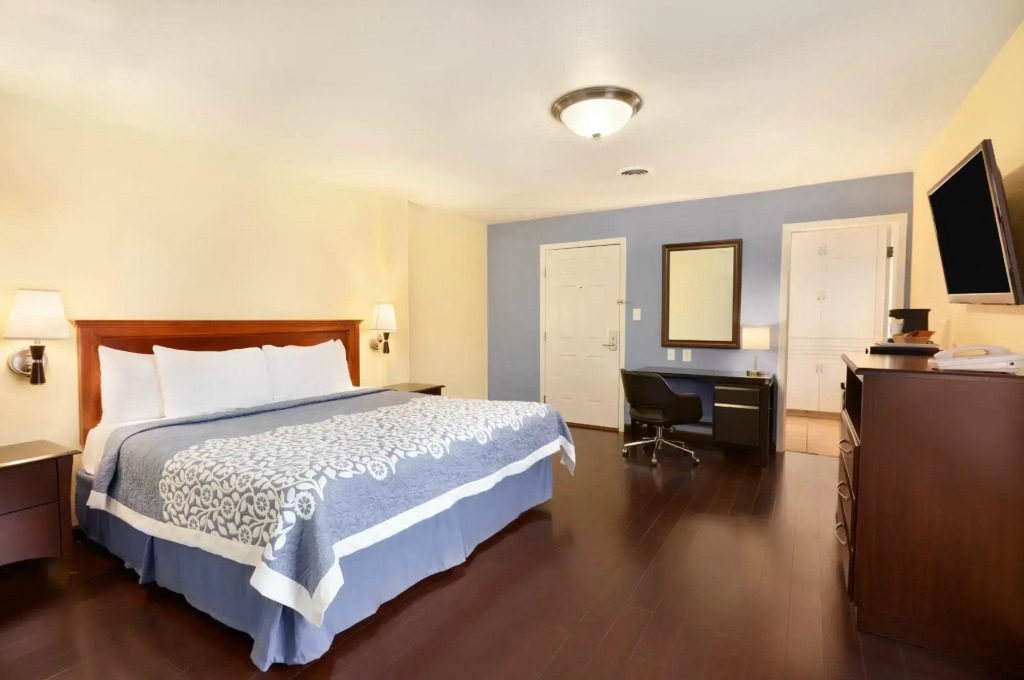 Days Inn by Wyndham Austin/University/Downtown