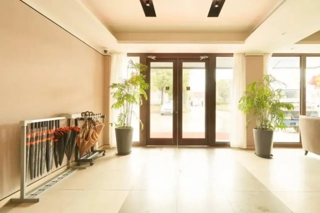 Homeinn Plus Hotel (Shanghai Pudong Airport)