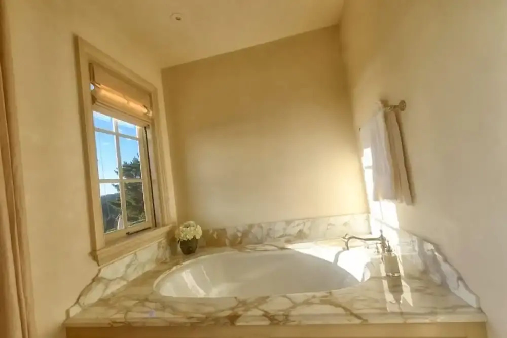 LX1 Chateau D' Renaitre Estate - Carmel-by-the-sea