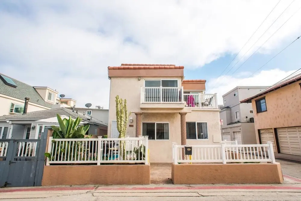 Wonderful 3br/2ba Home in Mission Beach by Domio