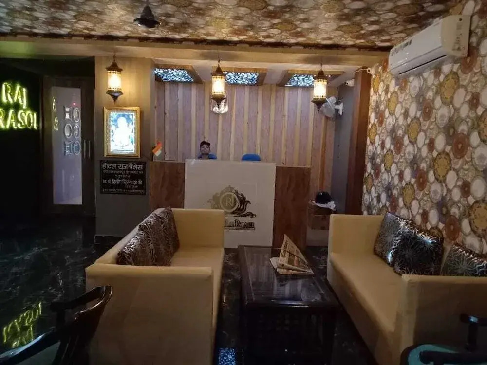 Hotel Raj Palace