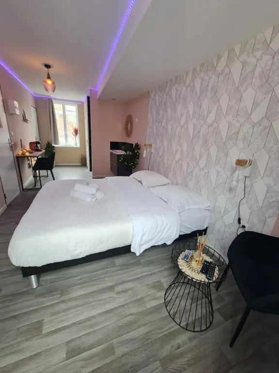 NG SuiteHome 121Grand Rue 2
