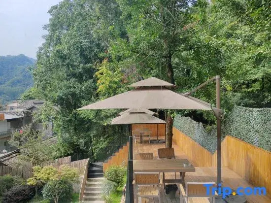 Qingcheng Shannan Li Forest Hot Spring Homestay (Qingcheng Houshan Tai'an Ancient Town Scenic Area)