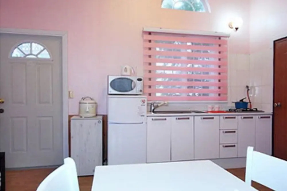 Anmyeondo Blue Ara Pension