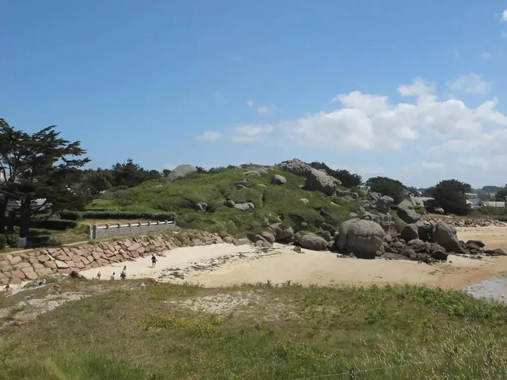Maison avec Jardin, WIFI, à 50m Plage - TREGASTEL - FR-1-368-31