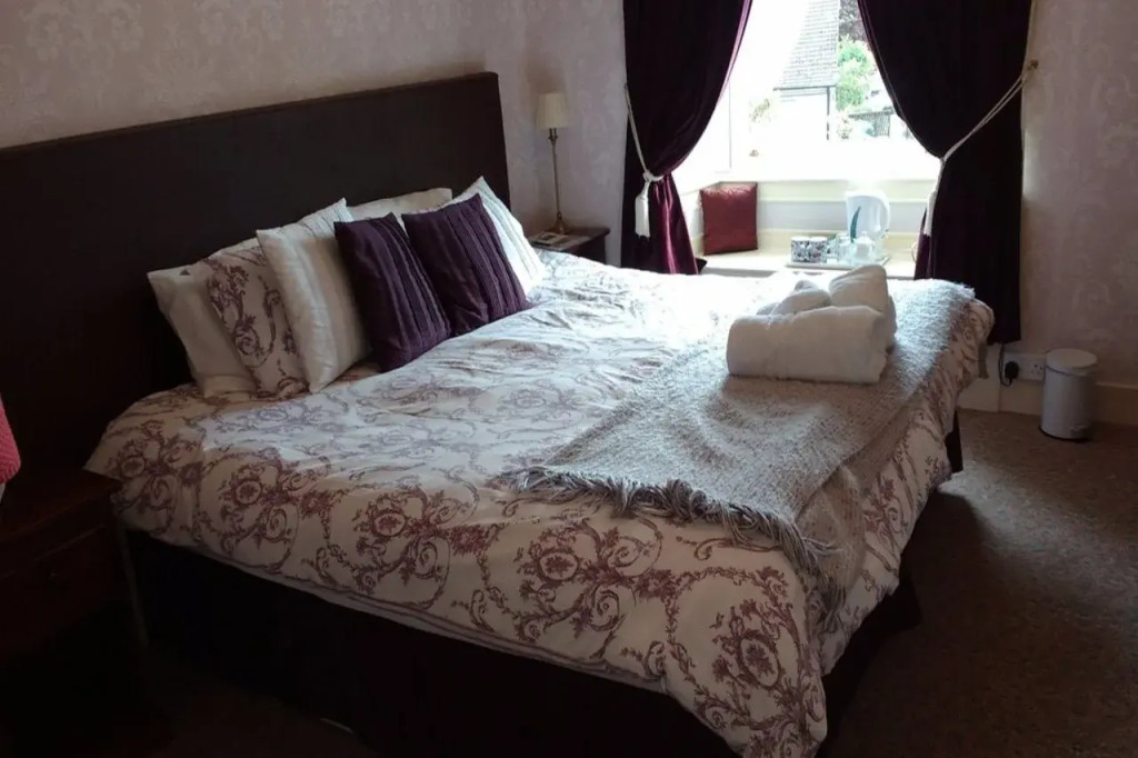 Mansefield Guest House