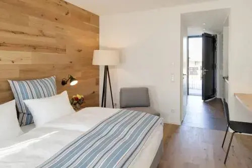 Hotel M120