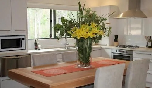 Jarrah Grove Forest Retreat - Adults Only