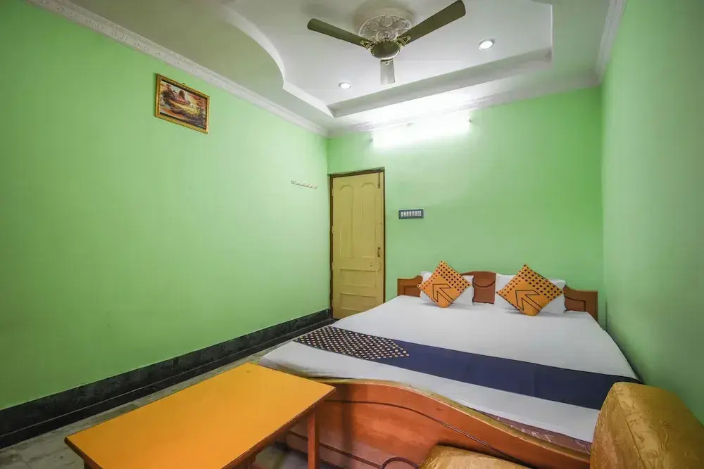 Hotel Rajmahal
