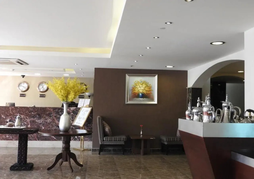 Gold Inn Hotel