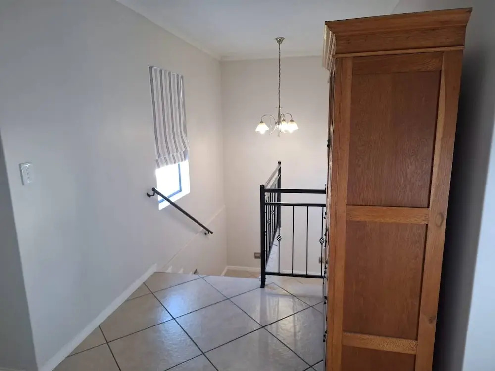 OosiesRus - Charming Langebaan Villa with Garden View