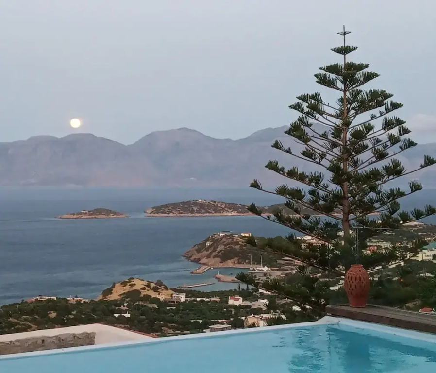 Villa Mirabello Suites