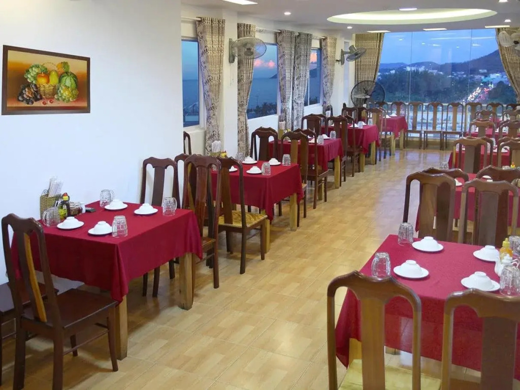 Glory Dragon Hotel