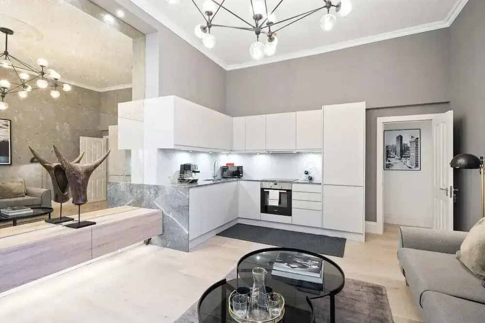 Stunning 2 Bed Apt, Sleeps 4 nr Chelsea
