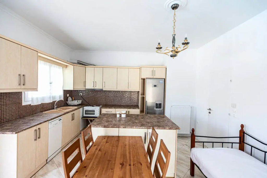 Golden Sunrise Suites