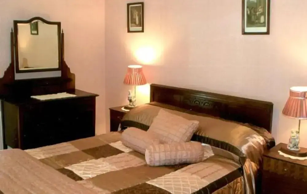 Grove Farm House B&B