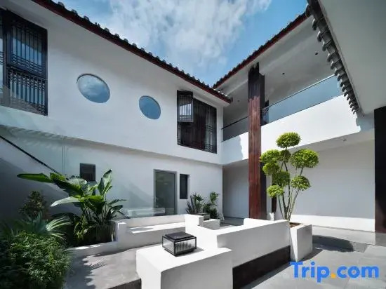 Yunxi Designsr resort countyard