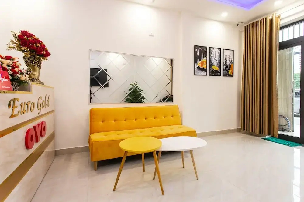Euro Gold House And Coffee by OYO Rooms