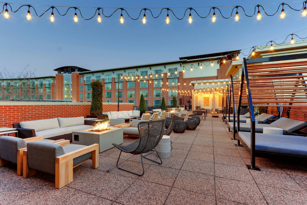 The Chattanoogan Hotel, Curio Collection By Hilton